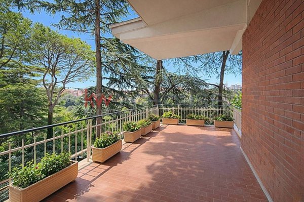 appartamento in vendita a Roma in zona Colle del Sole