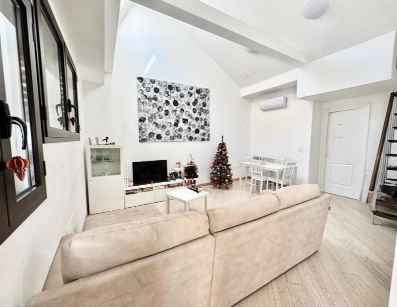 appartamento in vendita a Roma in zona Trastevere