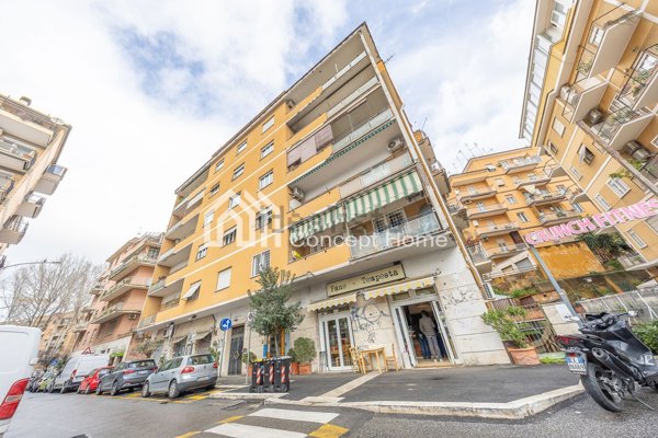 appartamento in vendita a Roma in zona Gianicolense