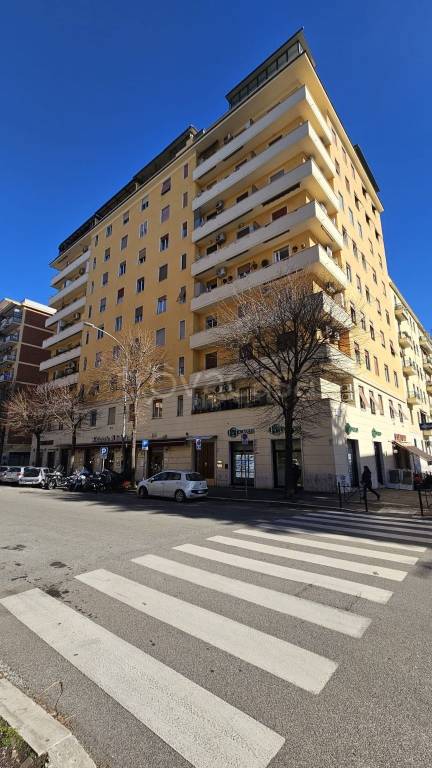 appartamento in vendita a Roma in zona Prenestino-Labicano