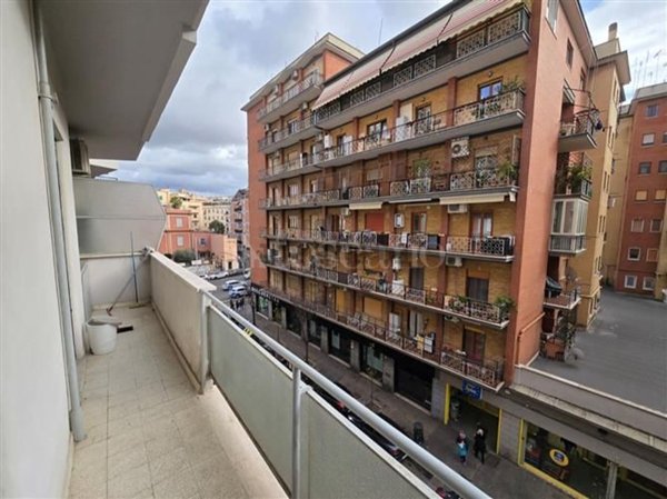 appartamento in vendita a Roma in zona Appio Latino