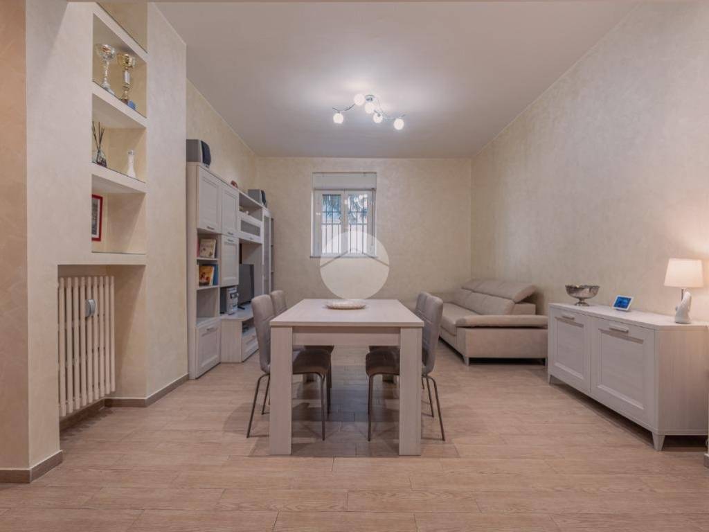 appartamento in vendita a Roma in zona Tuscolano