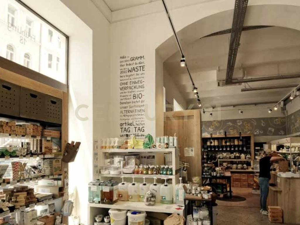 negozio in vendita a Roma in zona Centro Storico