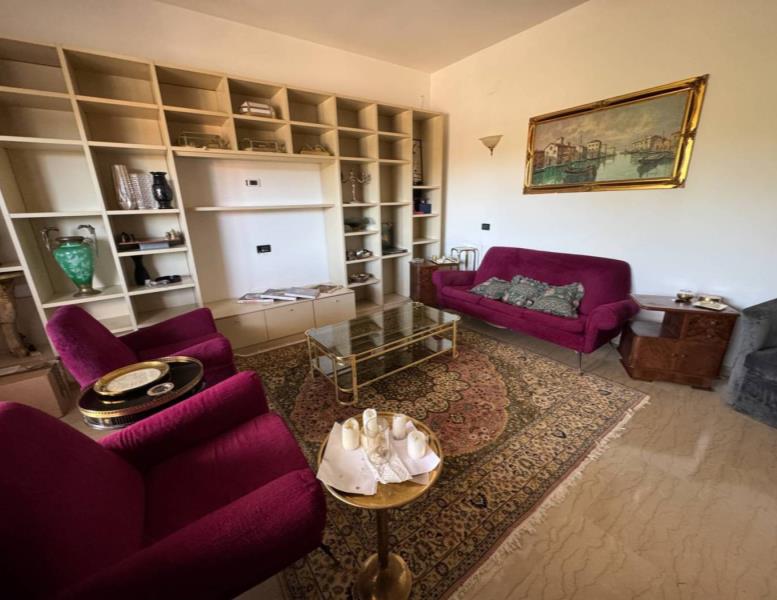 appartamento in vendita a Roma in zona EUR