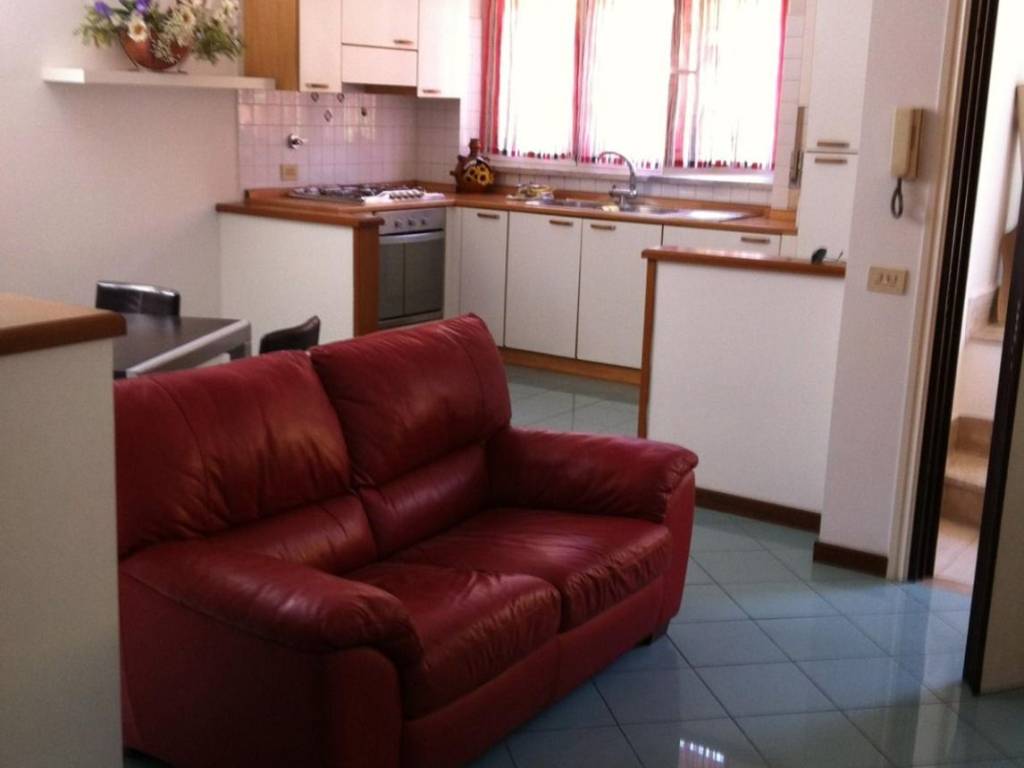 appartamento in vendita a Roma in zona Romanina