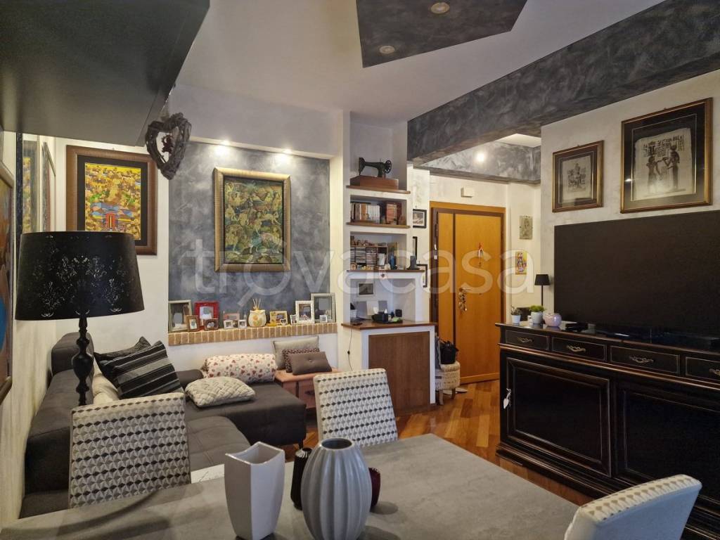 appartamento in vendita a Roma in zona Ostia