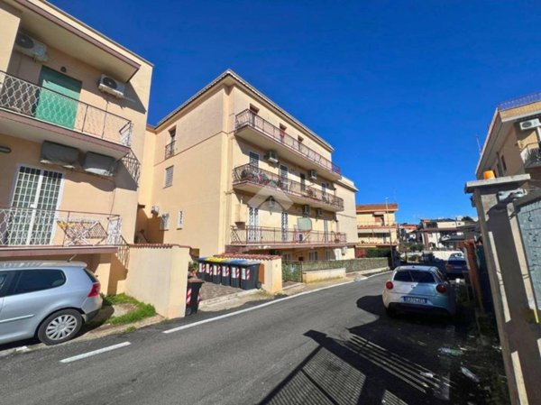 appartamento in vendita a Roma in zona Borghesiana