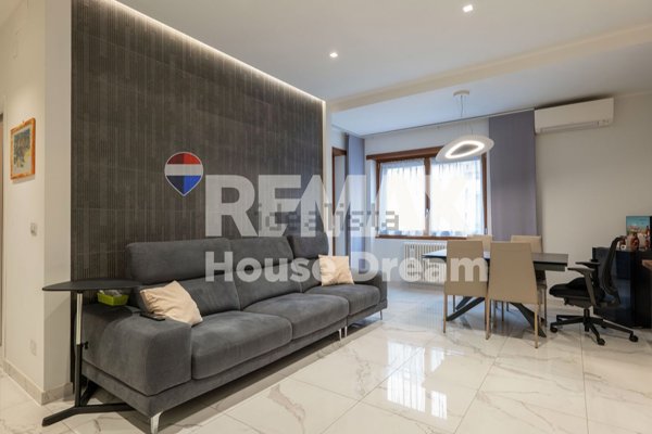 appartamento in vendita a Roma in zona Don Bosco