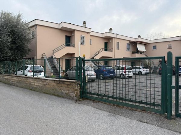 appartamento in vendita a Roma in zona Magliana Vecchia