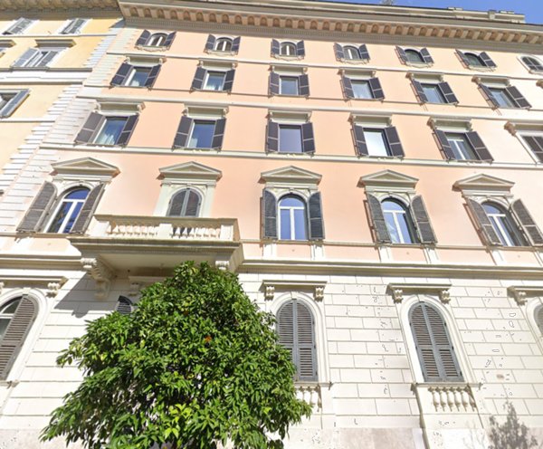 trivano in vendita a Roma in zona Campo Marzio