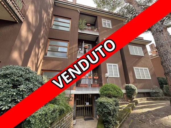 appartamento in vendita a Roma in zona Torre Gaia