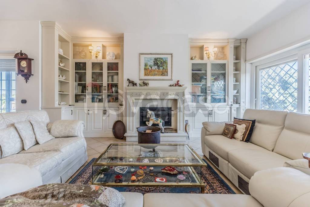 appartamento in vendita a Roma in zona Castel di Leva