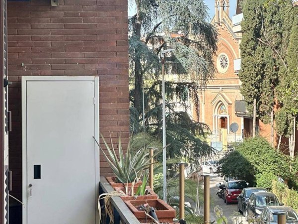 appartamento in vendita a Roma in zona Tor di Quinto