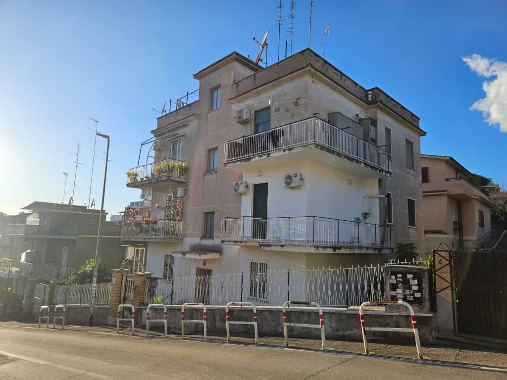 appartamento in vendita a Roma in zona Aurelio