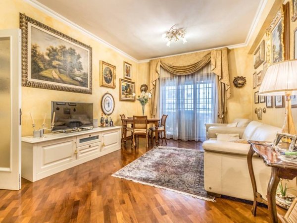 appartamento in vendita a Roma in zona Cinecittà