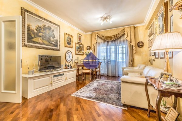 appartamento in vendita a Roma in zona Cinecittà