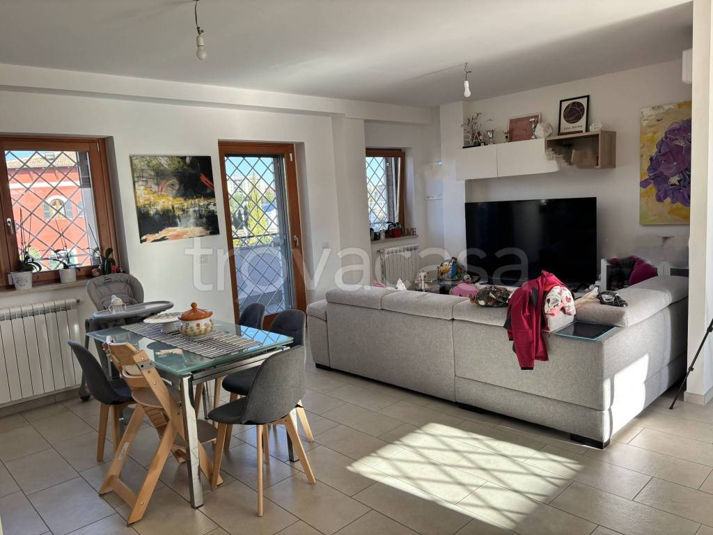 appartamento in vendita a Roma in zona Mezzocammino
