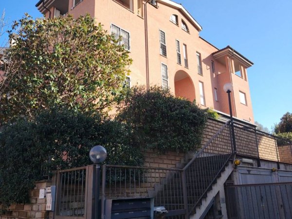 appartamento in vendita a Roma in zona Magliana Vecchia
