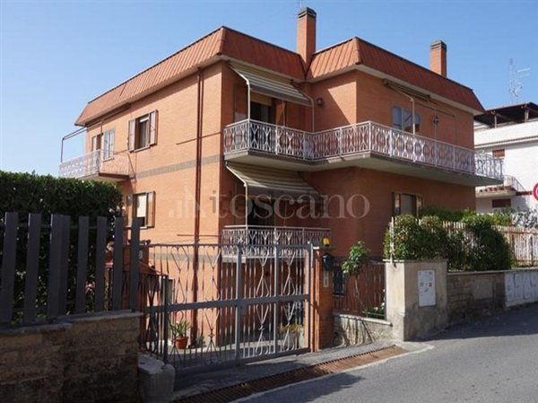 appartamento in vendita a Roma in zona Isola Farnese