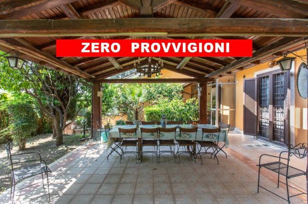casa indipendente in vendita a Roma in zona Casal Morena