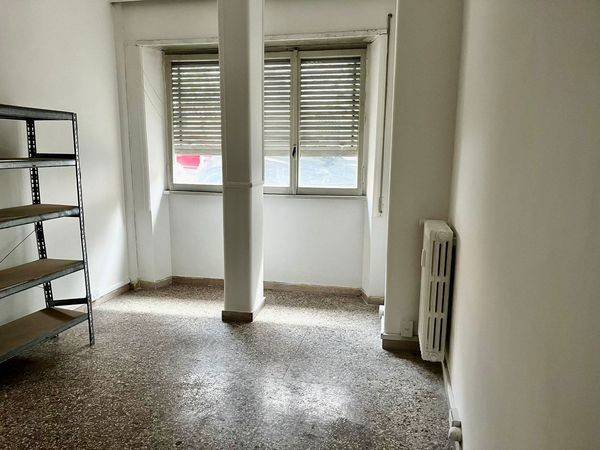 ufficio in vendita a Roma in zona Nomentano