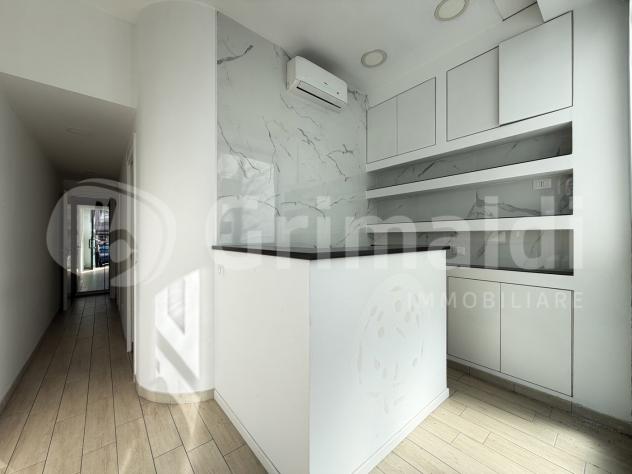 negozio in vendita a Roma in zona EUR