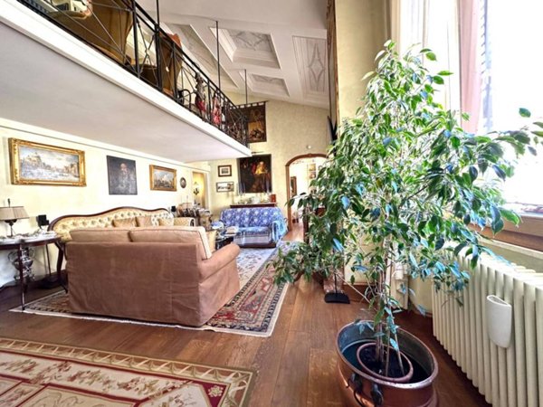 appartamento in vendita a Roma in zona Rione Monti/Campitelli