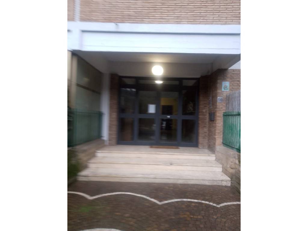 appartamento in vendita a Roma in zona Portuense