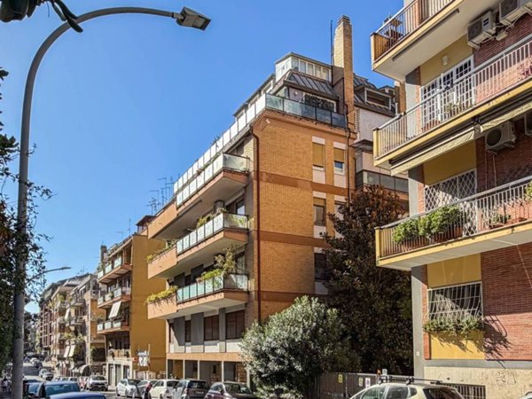 appartamento in vendita a Roma in zona Tor di Quinto