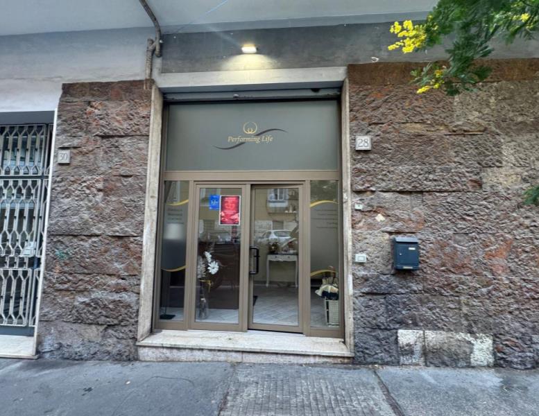 casa semindipendente in vendita a Roma in zona Tuscolano
