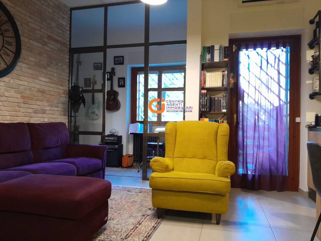 appartamento in vendita a Roma in zona Spinaceto