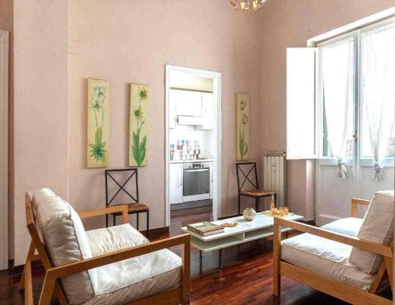 appartamento in vendita a Roma in zona Parione/Sant'Eustachio