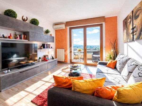 appartamento in vendita a Roma in zona Cinecittà