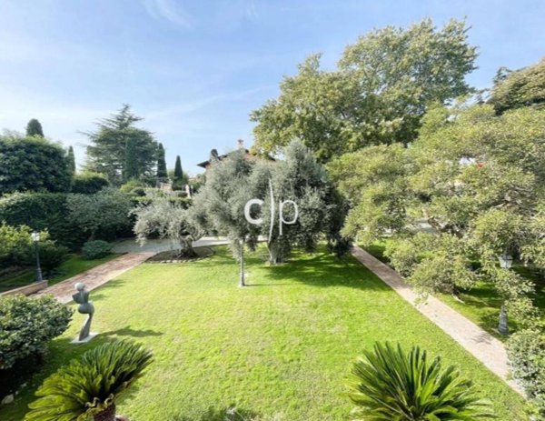 casa indipendente in vendita a Roma