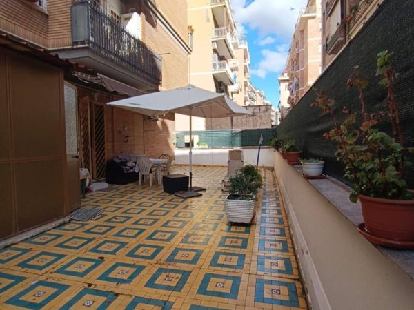 appartamento in vendita a Roma in zona Appio Latino