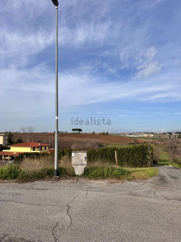 casa indipendente in vendita a Roma in zona Casal Monastero