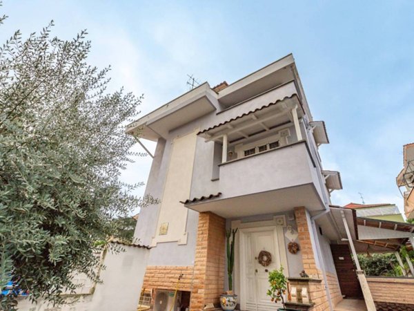 appartamento in vendita a Roma in zona Tor Vergata/Torrenova