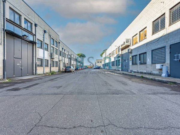 negozio in vendita a Roma in zona Sette Bagni