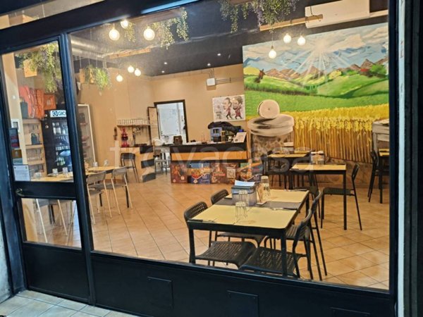 negozio in vendita a Roma in zona Ostia