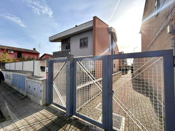 appartamento in vendita a Roma in zona Tor Sapienza