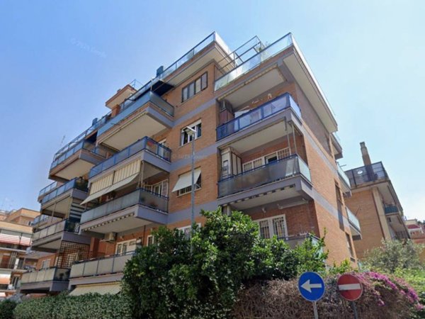 appartamento in vendita a Roma in zona Corviale
