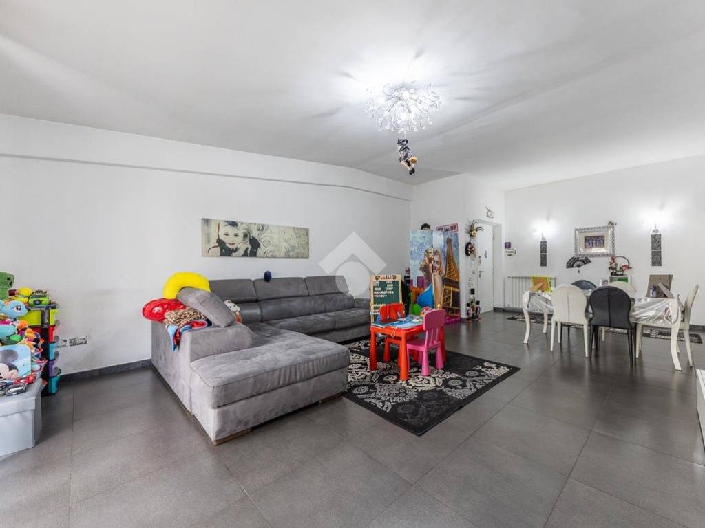 appartamento in vendita a Roma in zona Borghesiana