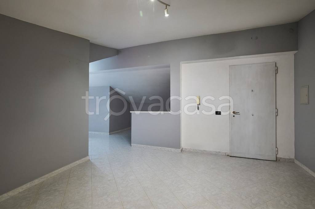 appartamento in vendita a Roma in zona Case Rosse