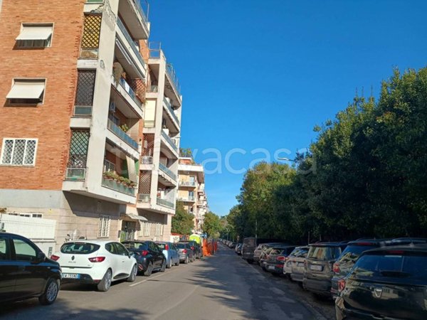appartamento in vendita a Roma in zona Tor di Quinto