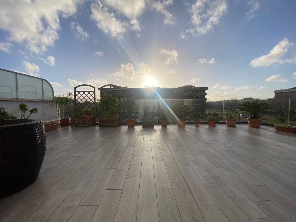 appartamento in vendita a Roma in zona Axa