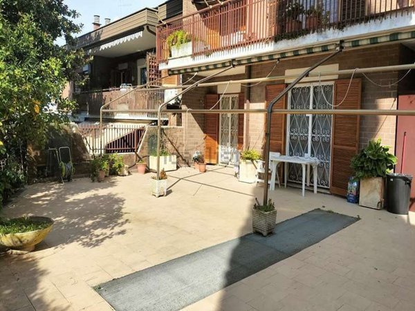 casa indipendente in vendita a Roma in zona Pietralata