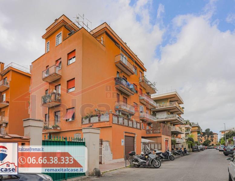 appartamento in vendita a Roma in zona Primavalle