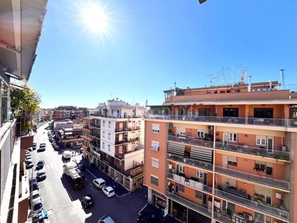 appartamento in vendita a Roma in zona Aurelio