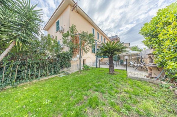 appartamento in vendita a Roma in zona Prenestino-Labicano