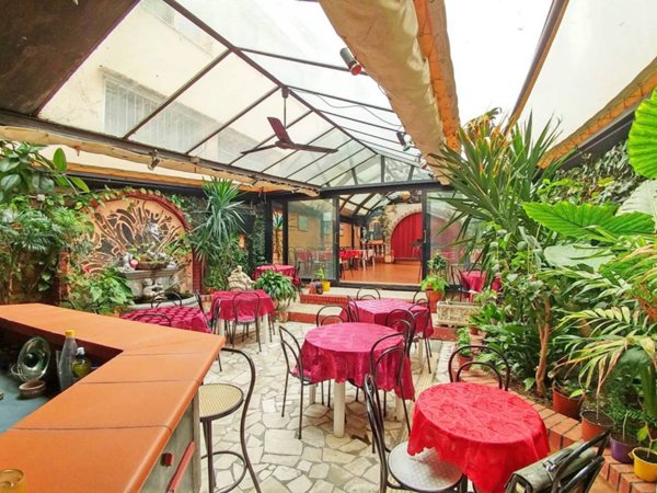 negozio in vendita a Roma in zona Ostiense